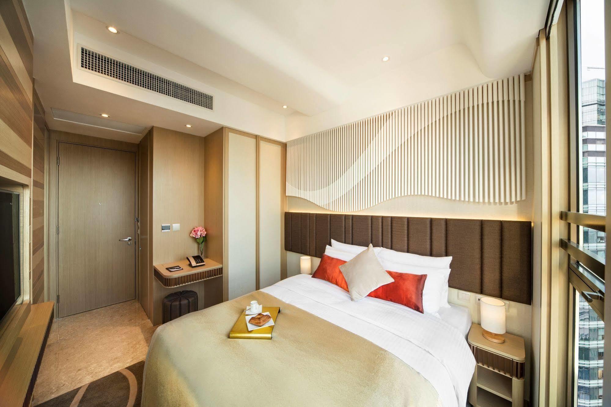 Burlington Khách sạn 4*